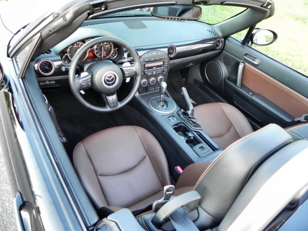 2014 Mazda MX-5 Miata - interior 1 - AOA1200px