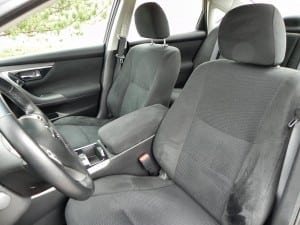 2014 Nissan Altima - interior 2 - AOA1200px