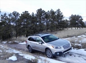 2015 Subaru Outback - snow 4 - AOA1200px