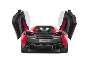 McLaren_540C_rear_door_up