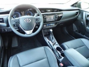 2015 Toyota Corolla - interior 5 - AOA1200px
