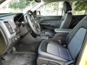 2015 Chevrolet Colorado - interior 2 - AOA1200px