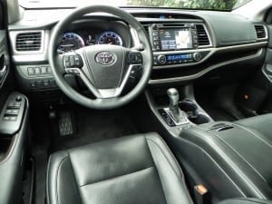 2015 Toyota Highlander - interior 6 - AOA1200px