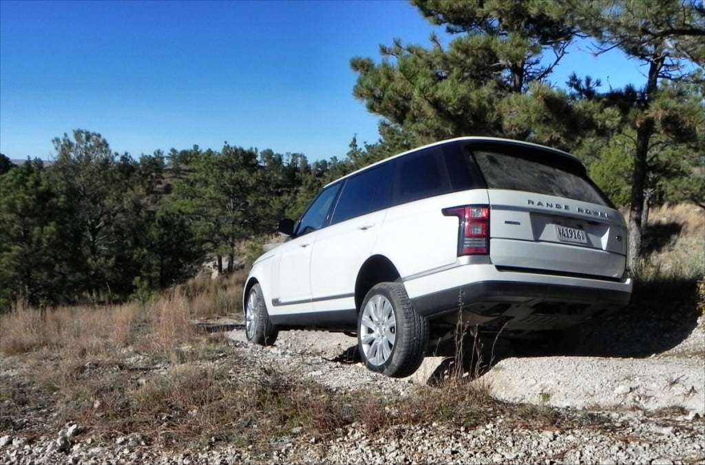 2015 Range Rover LWB - offroad 3 - AOA1200px