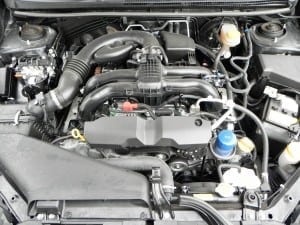 2015 Subaru Impreza Sport - engine 1 - AOA1200px