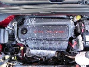 2015 Jeep Renegade - engine 1 - AOA1200px