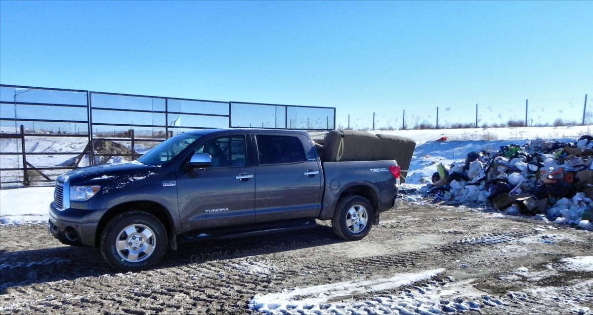 2013 Toyota Tundra TRD Offroad – big, beefy, and soft – CarNewsCafe