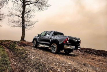 pros and cons of Toyota Hilux